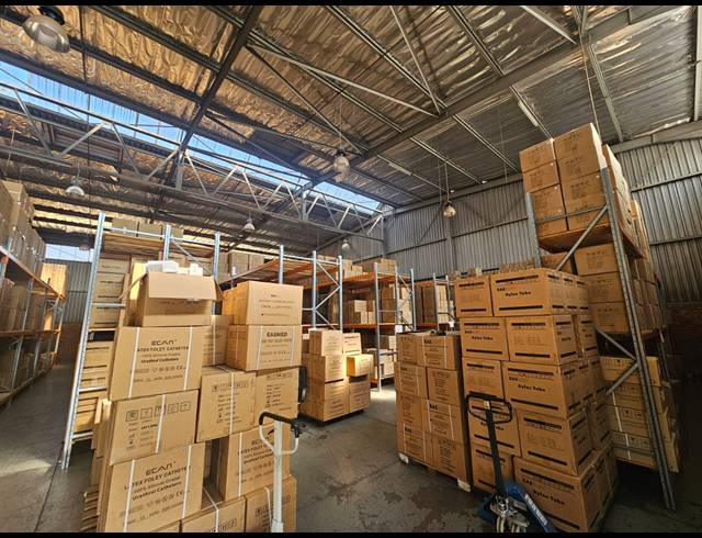 1,030M² WAREHOUSE TO LET IN MEADOWDALE